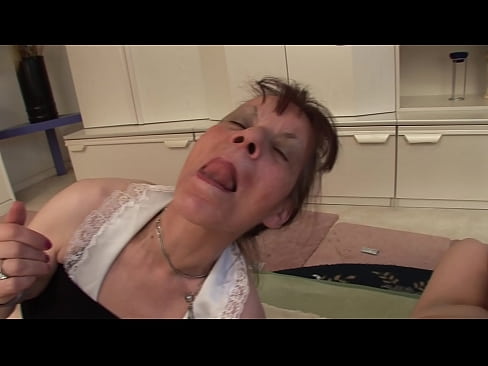 ❤️ To bedstemødre og en bedstefar har en trekant ❤️ Porn video at da.javarchive.top ❌️